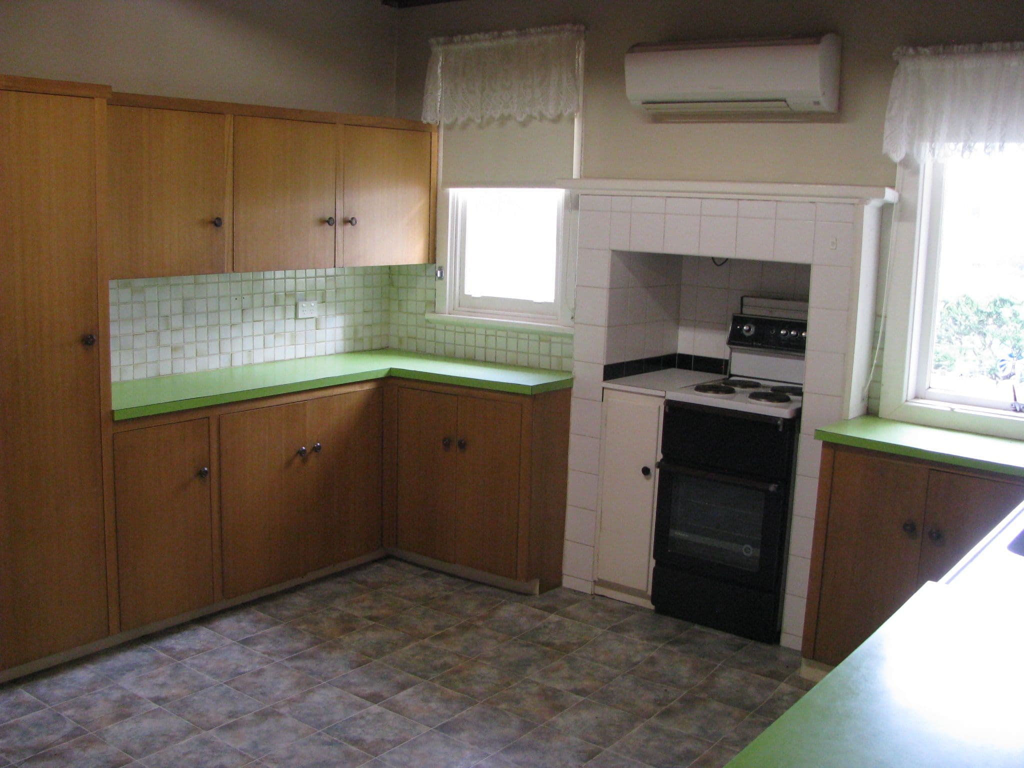 50 Greenham Street, Dartmoor VIC 3304, Dartmoor - Thumbnail 2
