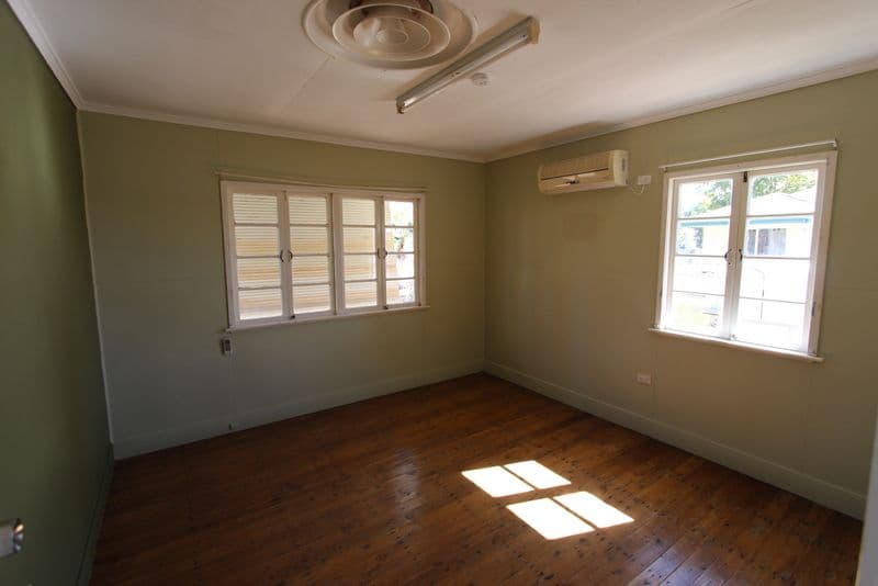 19 West Street, Charleville QLD 4470, Charleville - Thumbnail 5