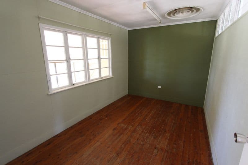 19 West Street, Charleville QLD 4470, Charleville - Thumbnail 6