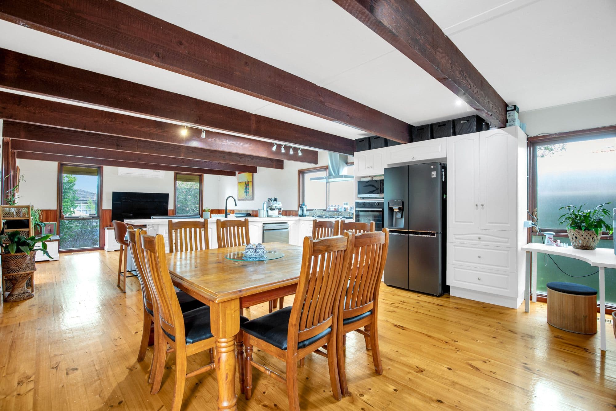 46 Warrenwood Avenue, Hoppers Crossing VIC 3029, Hoppers Crossing - Thumbnail 2