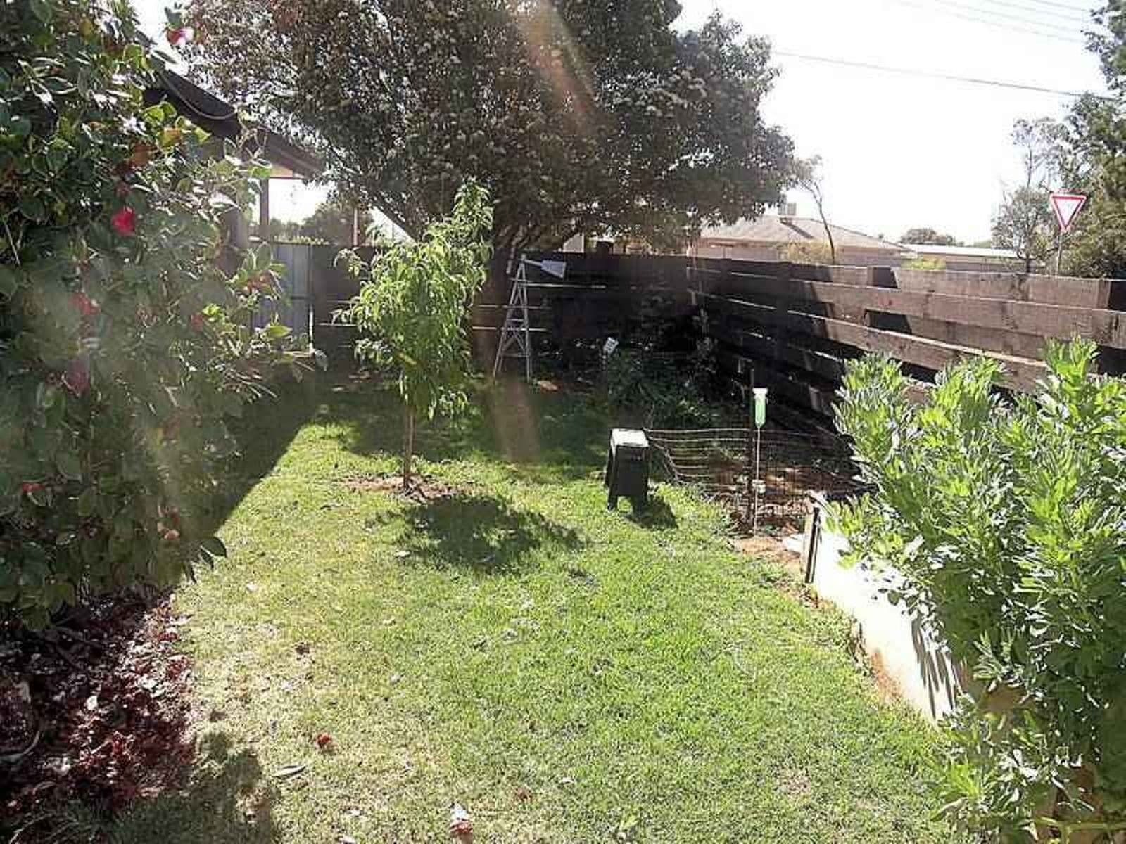 1/285 Eighth Street, Mildura - Thumbnail 2