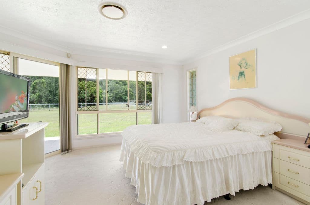 915 Currumbin Creek Road, Currumbin Valley QLD 4223, Currumbin Valley - Thumbnail 7