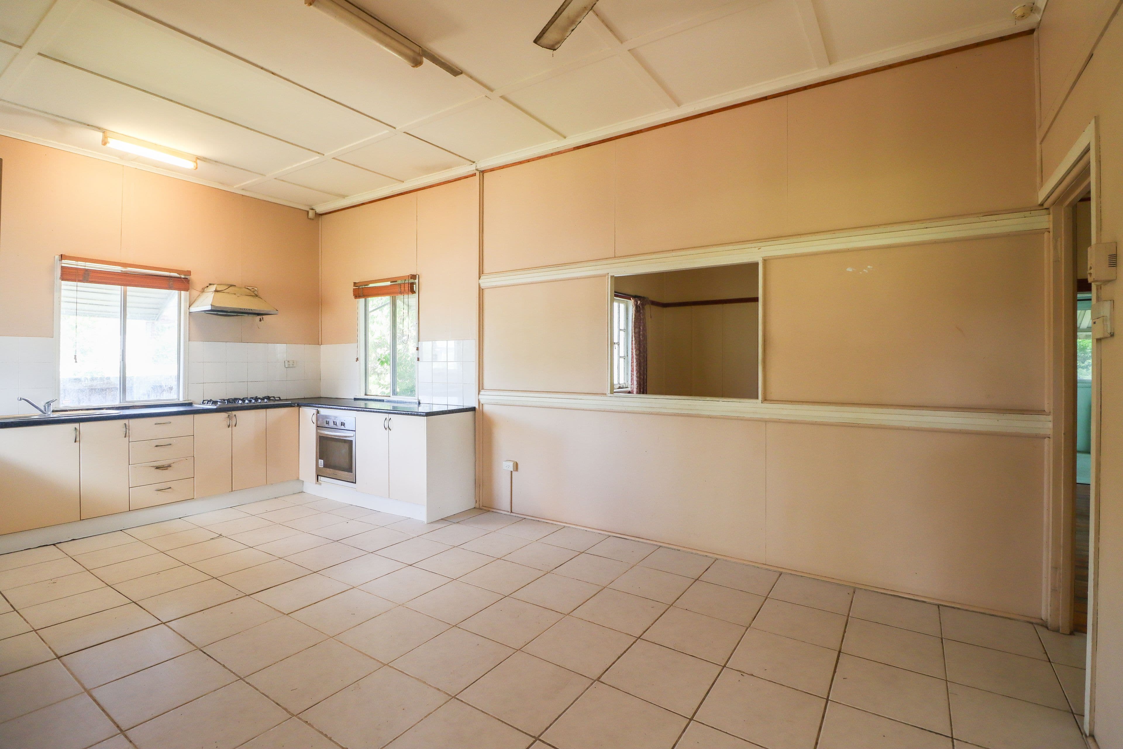14 Stafford Street, Booval QLD 4304, Booval - Thumbnail 5