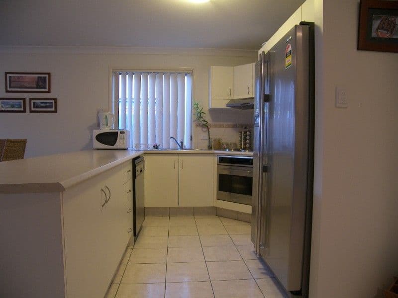 6 Alfred Place, SPRINGFIELD LAKES QLD 4300, Springfield Lakes - Thumbnail 4