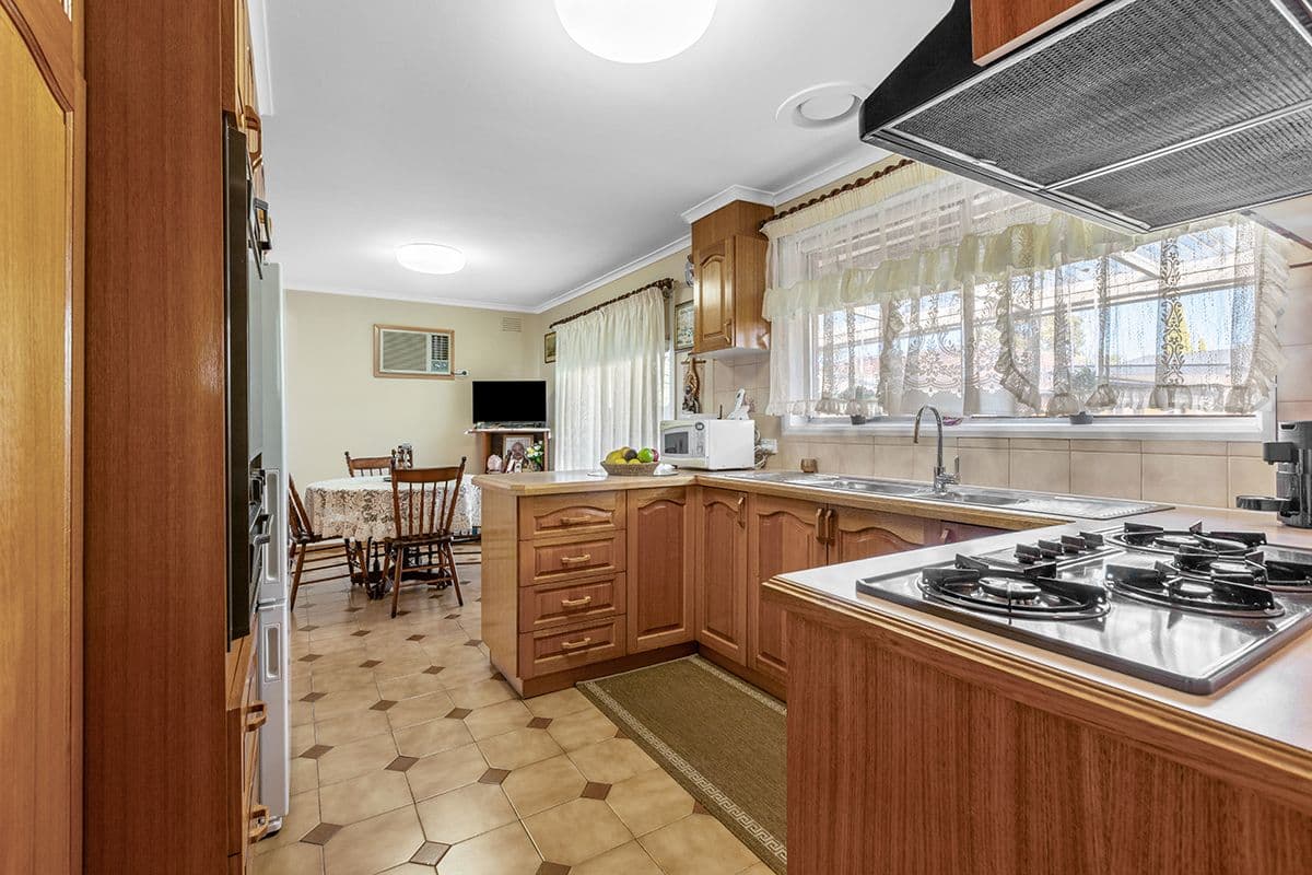 32 Elmbank Drive, Keysborough VIC 3173, Keysborough - Thumbnail 3