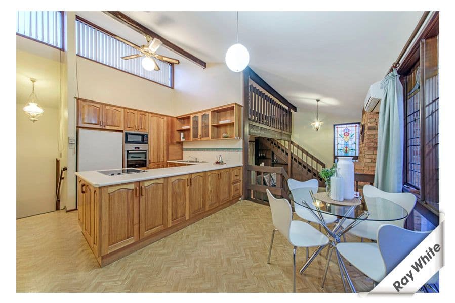 15 Gibbes Place, Weetangera ACT 2614, Weetangera - Thumbnail 2