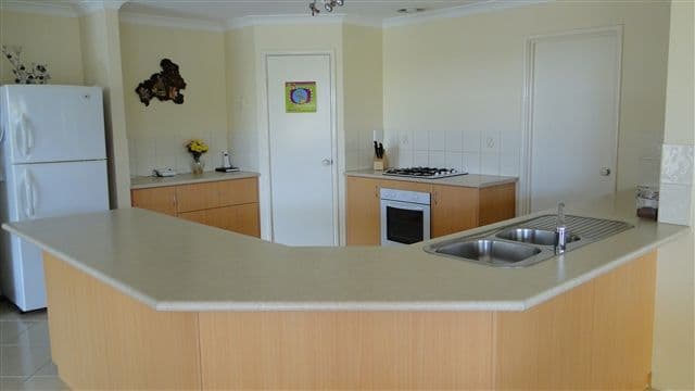 11 GOLDSEEKER Loop, RAVENSWOOD WA 6208, Ravenswood - Thumbnail 3