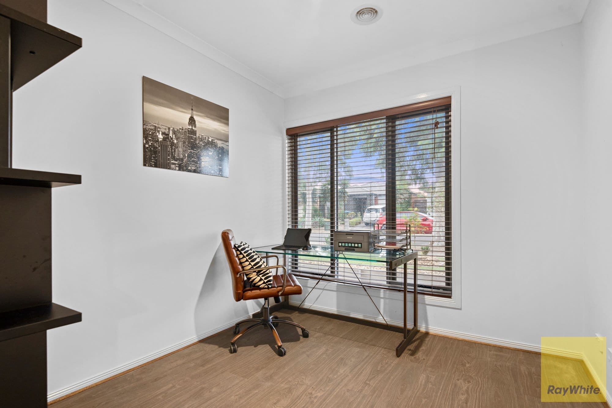 8 Tallgrass Avenue, Truganina VIC 3029, Truganina - Thumbnail 4