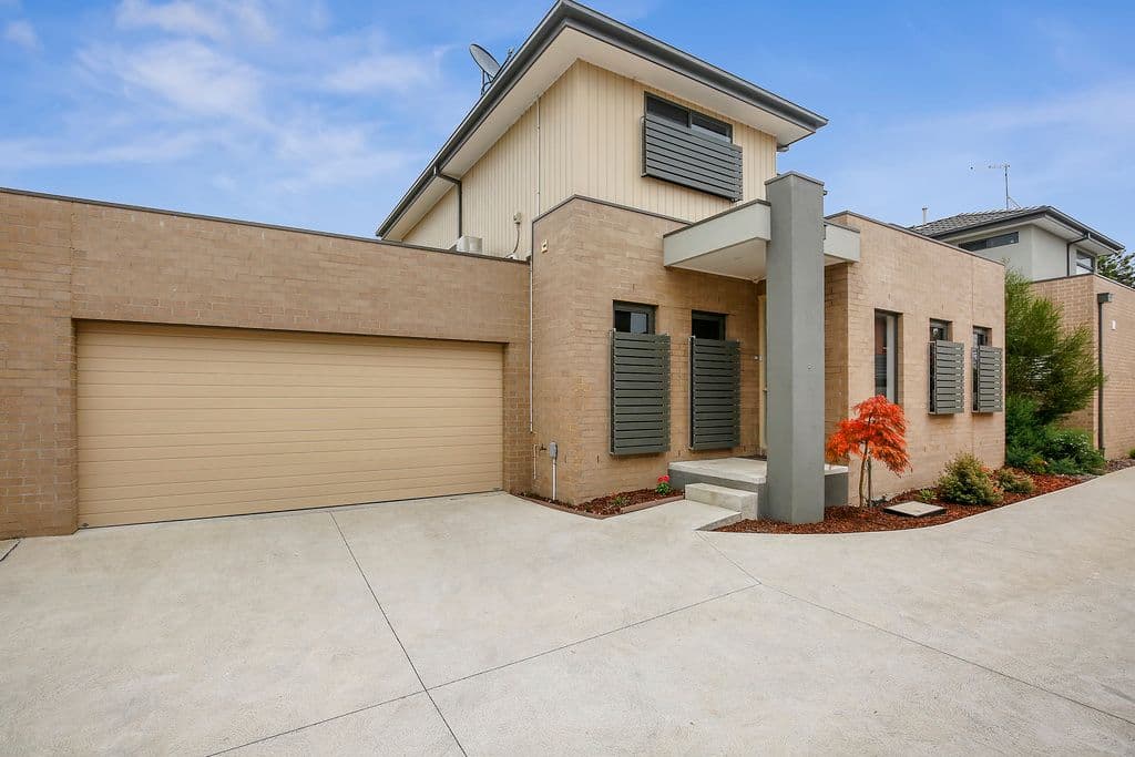 2/18 McLachlan Street, Orange, Orange - Image 1
