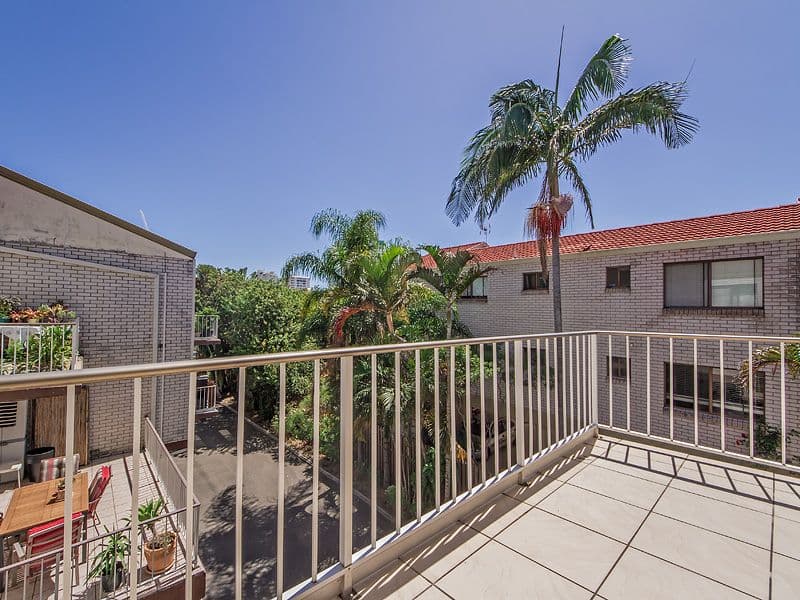 8 Baker Avenue, LABRADOR QLD 4215, Labrador - Thumbnail 6