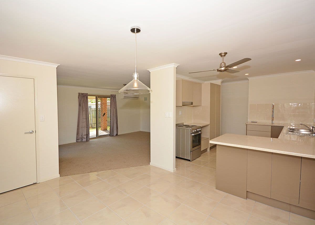 16 Hamer Street, Urangan QLD 4655, Urangan - Thumbnail 3