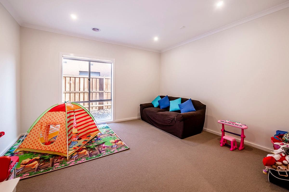 18 Craddock Drive, Clyde North VIC 3978, Clyde North - Thumbnail 6