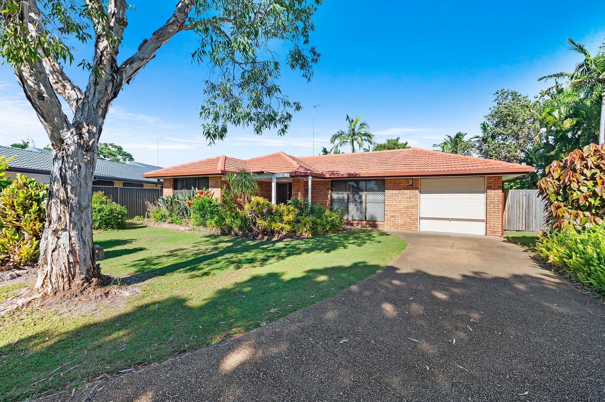 12 Bribie Court, Mermaid Waters QLD 4218, Mermaid Waters - Image 1