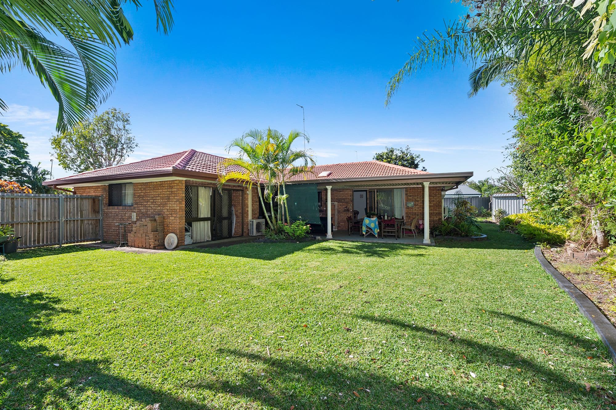 12 Bribie Court, Mermaid Waters QLD 4218, Mermaid Waters - Thumbnail 8