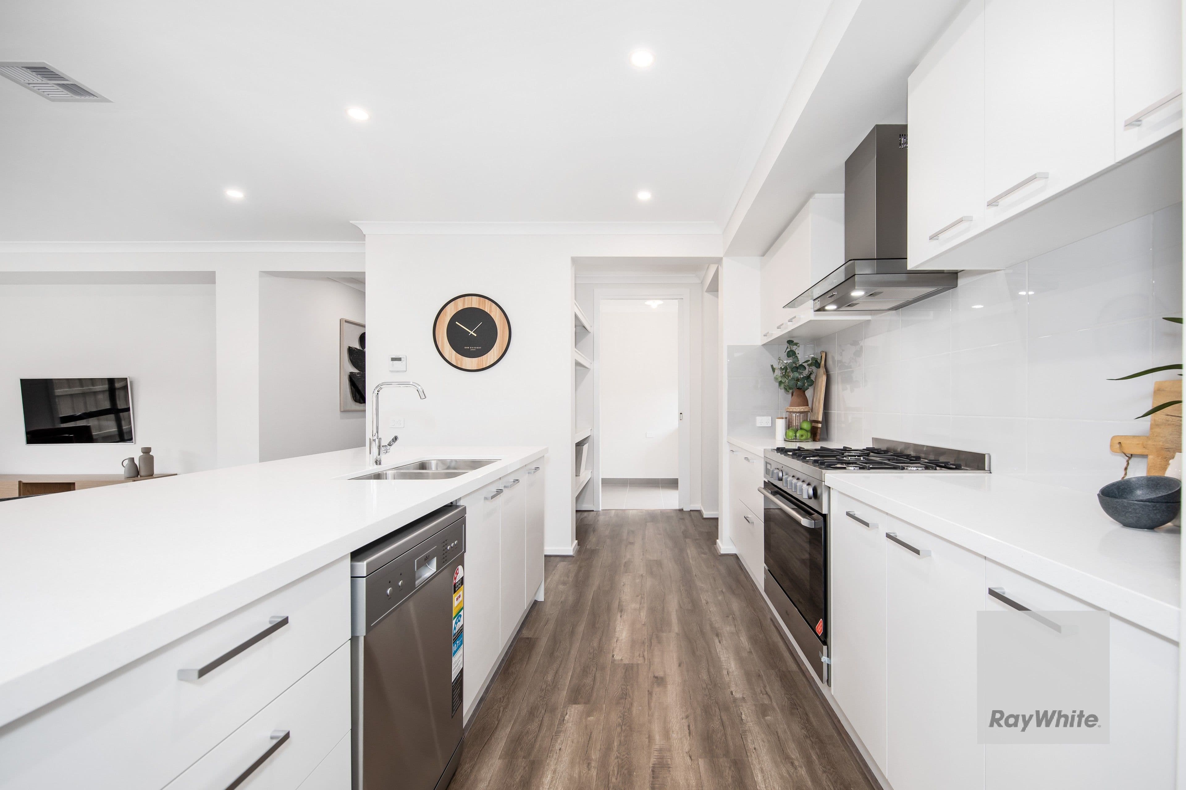 32 Marigold Drive, FRASER RISE VIC 3336, Fraser Rise - Thumbnail 4