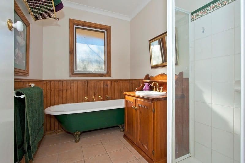 72 Kathryn Road, Knoxfield VIC 3180, Knoxfield - Thumbnail 6