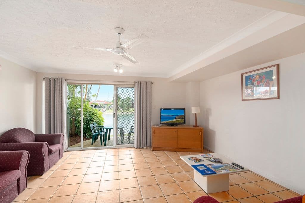 2 Coolgardie Street, Elanora QLD 4221, Elanora - Thumbnail 4