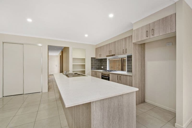 5 Holman Street, Mango Hill QLD 4509, Mango Hill - Thumbnail 3