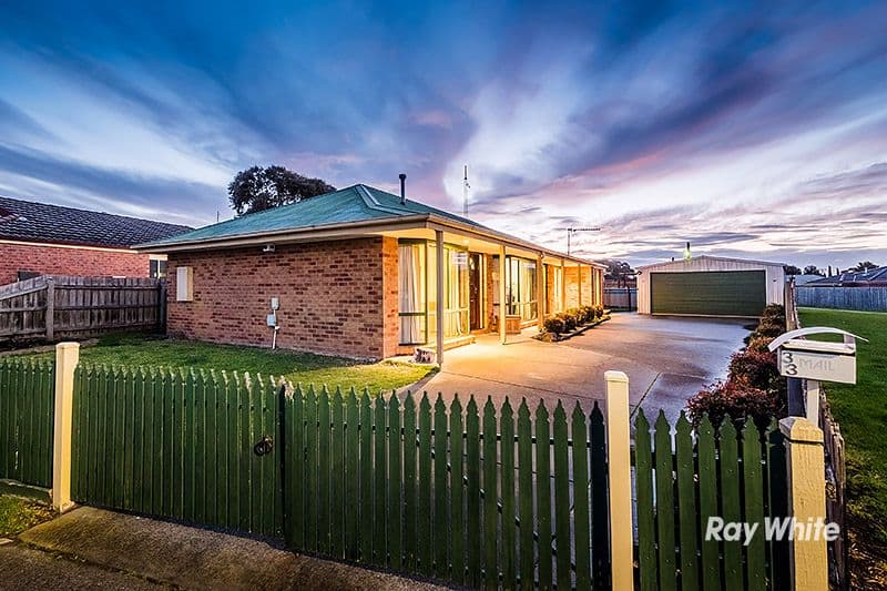 33 Navarre Drive, Cranbourne West VIC 3977, Cranbourne West - Thumbnail 2