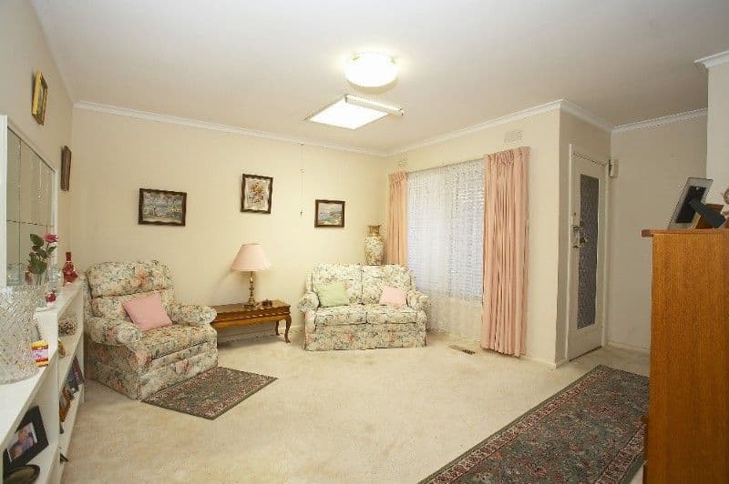 100 The Grove, COBURG VIC 3058, Coburg - Thumbnail 2