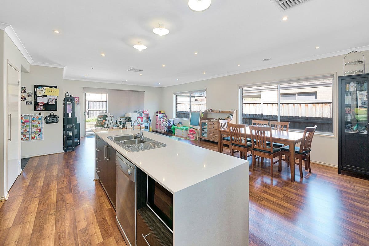 46 Lemon Grove, Cranbourne West VIC 3977, Cranbourne West - Thumbnail 4