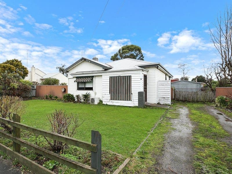 19 McAdam Crescent, Colac VIC 3250, Colac - Image 1