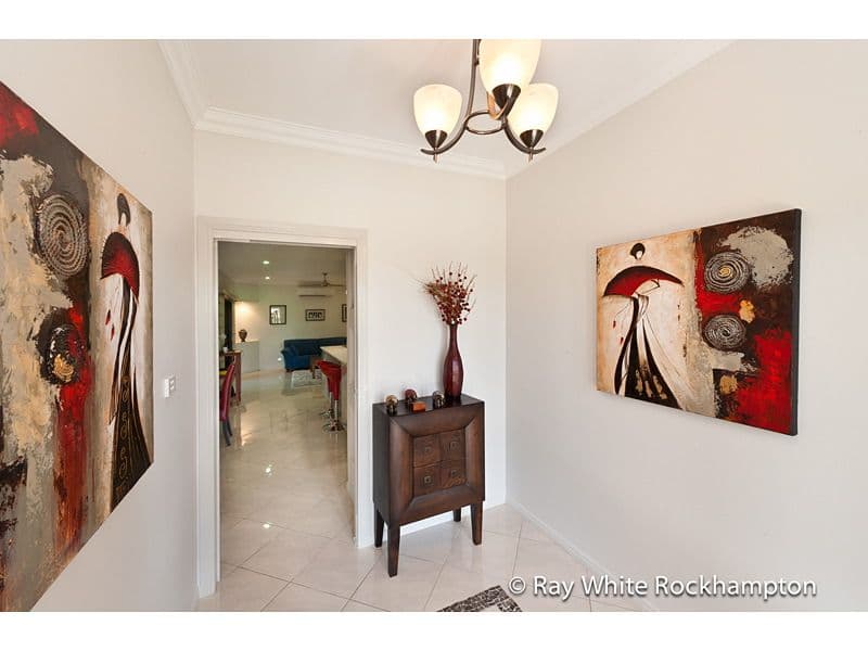 5 Walnut Avenue, NORMAN GARDENS QLD 4701, Norman Gardens - Thumbnail 2