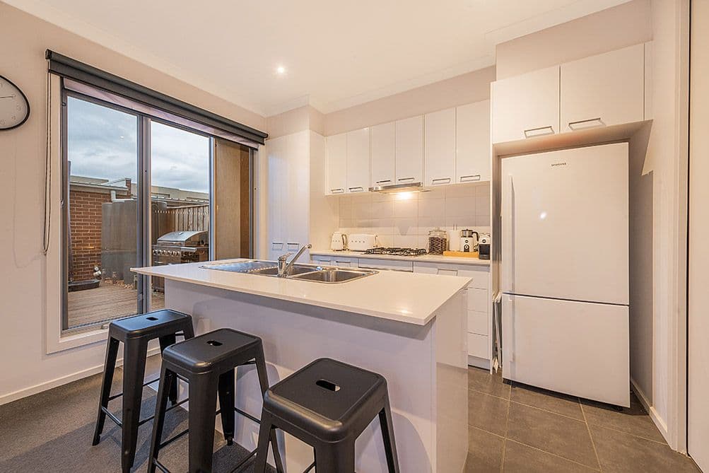 1 Nanea Path, Cranbourne VIC 3977, Cranbourne - Thumbnail 4