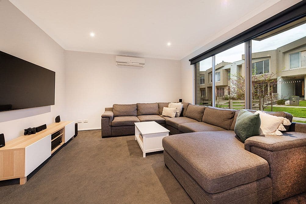 1 Nanea Path, Cranbourne VIC 3977, Cranbourne - Thumbnail 6