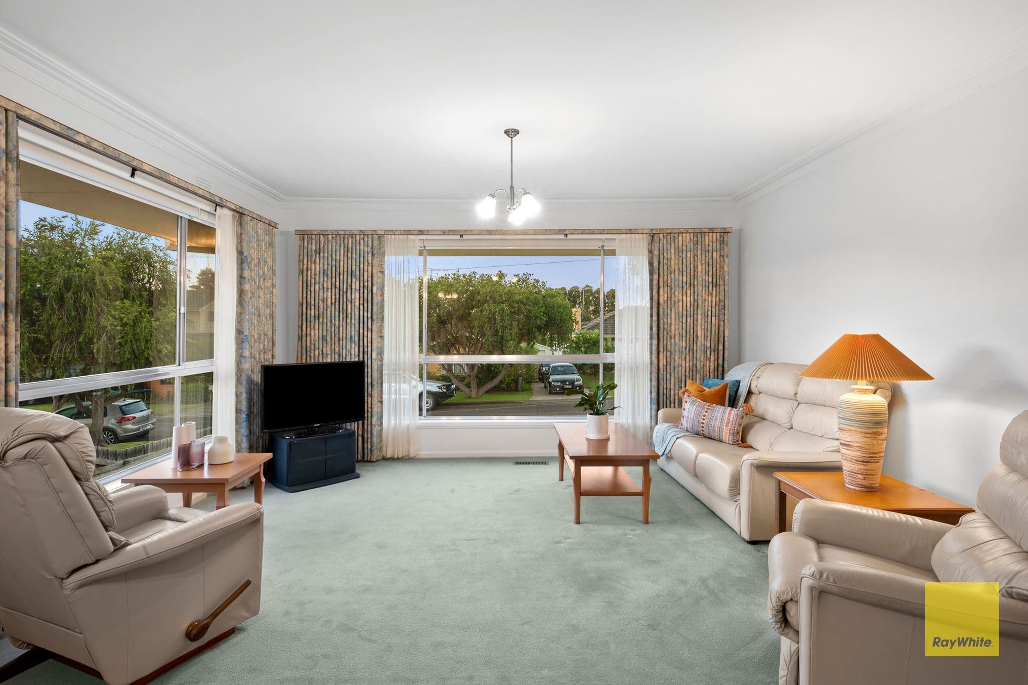 32 Moreton Bay Drive, Highton VIC 3216, Highton - Thumbnail 2
