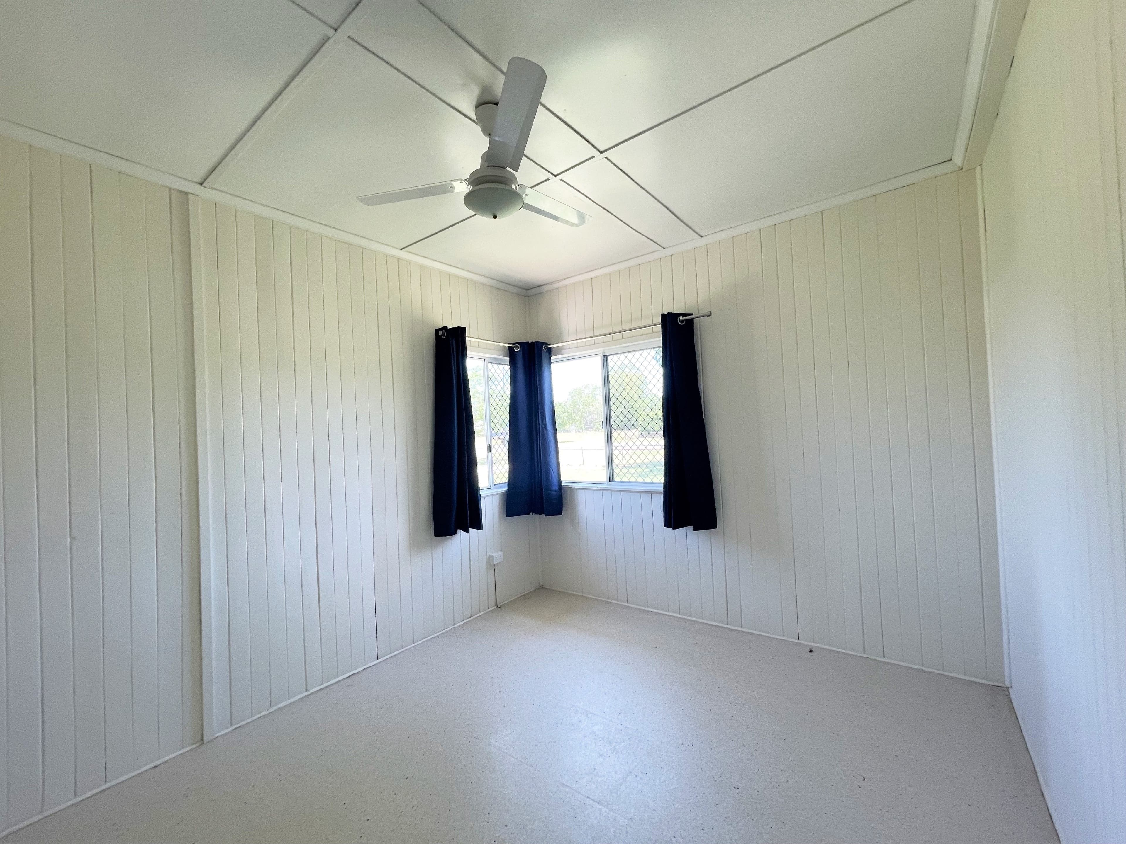 112 Fir Street, Barcaldine QLD 4725, Barcaldine - Thumbnail 7