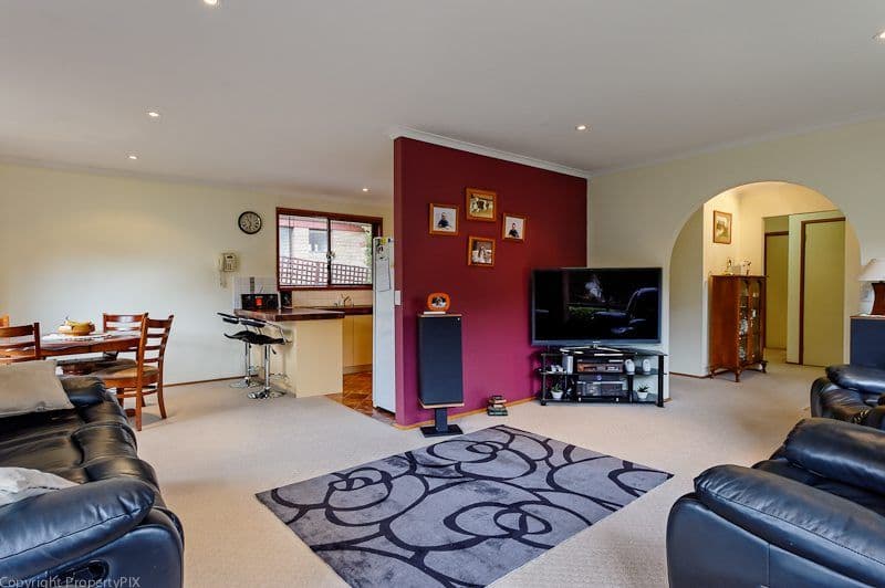 11 Hillside Drive, BLACKMANS BAY TAS 7052, Blackmans Bay - Thumbnail 4