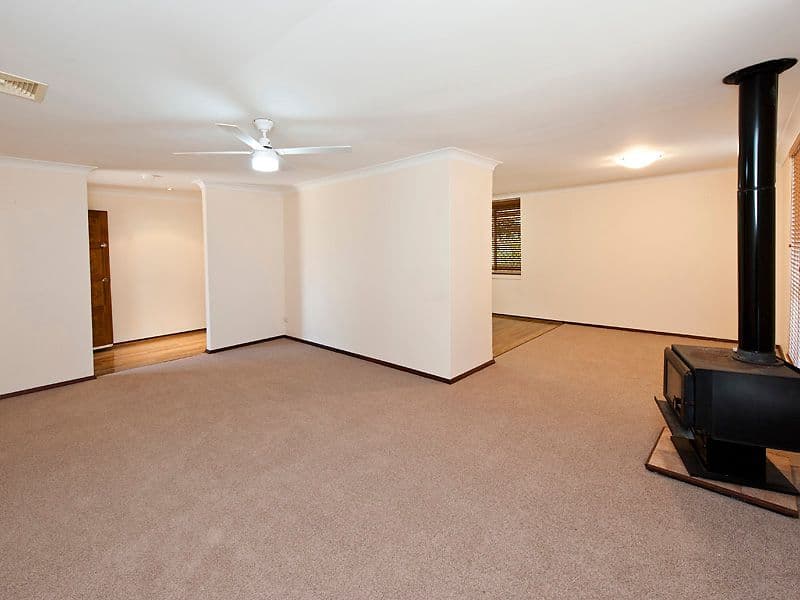 45 Willmott Drive, COOLOONGUP WA 6168, Cooloongup - Thumbnail 2