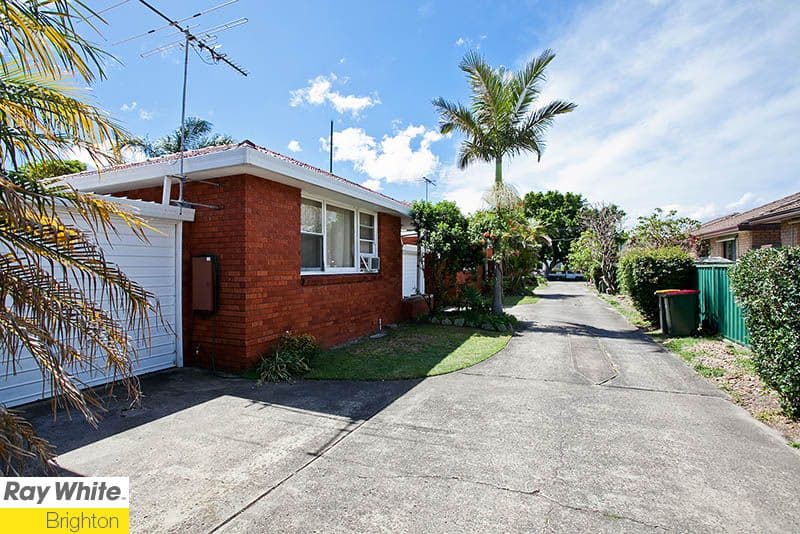 11 Solander Street, MONTEREY NSW 2217, Monterey - Thumbnail 3