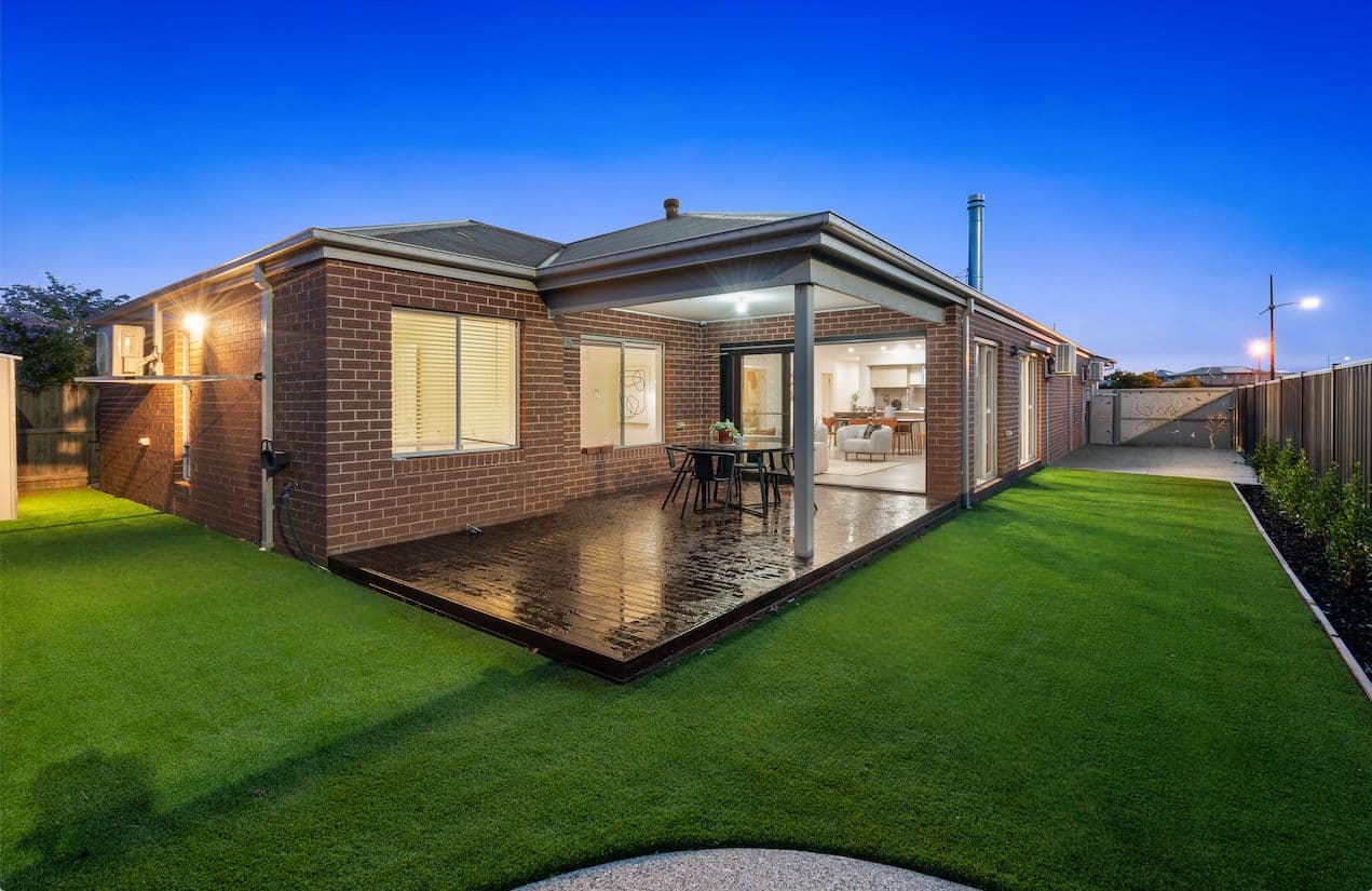 13 Keynes Circuit, FRASER RISE VIC 3336, Fraser Rise - Thumbnail 2