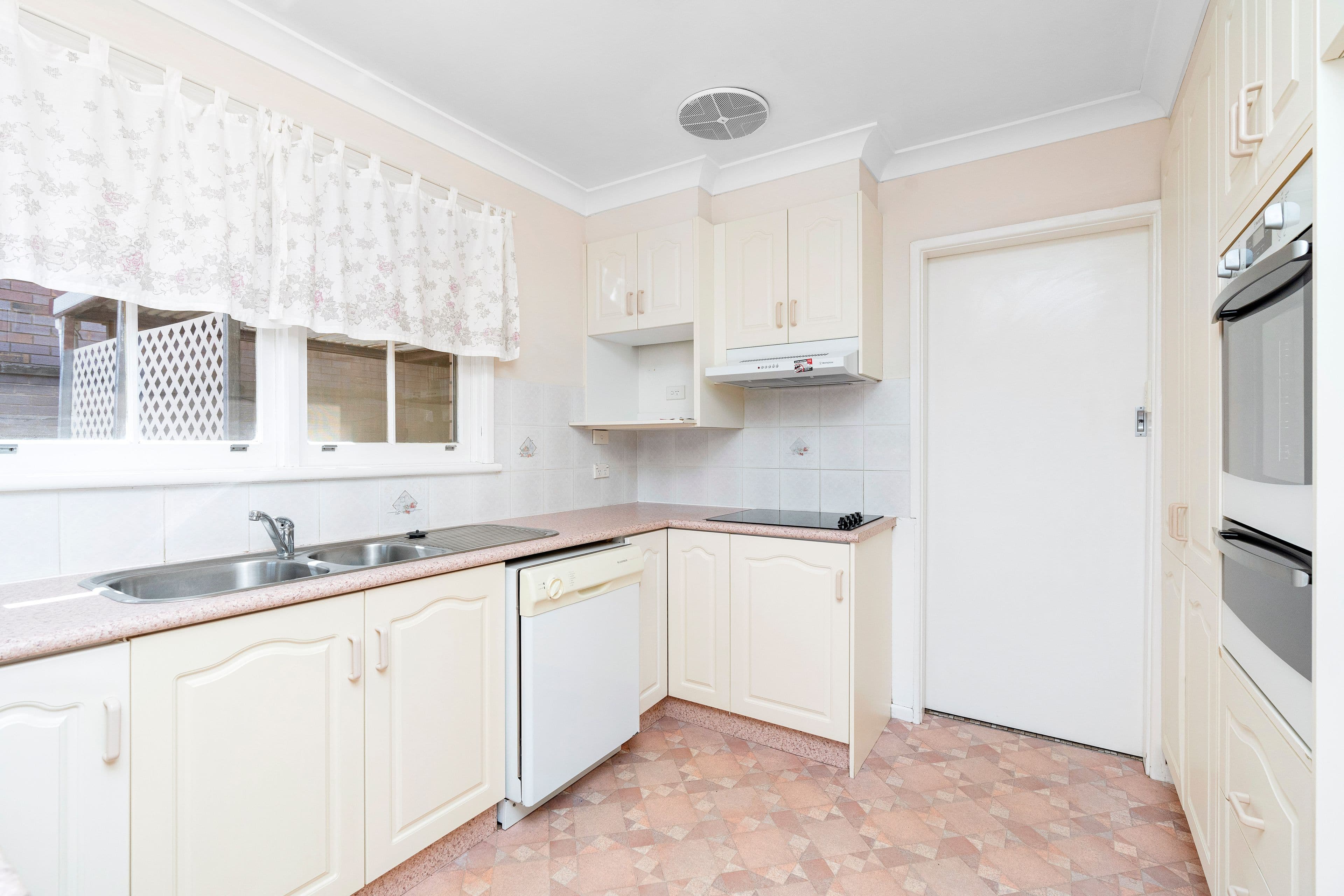 30 White Avenue, Kooringal NSW 2650, Kooringal - Thumbnail 6