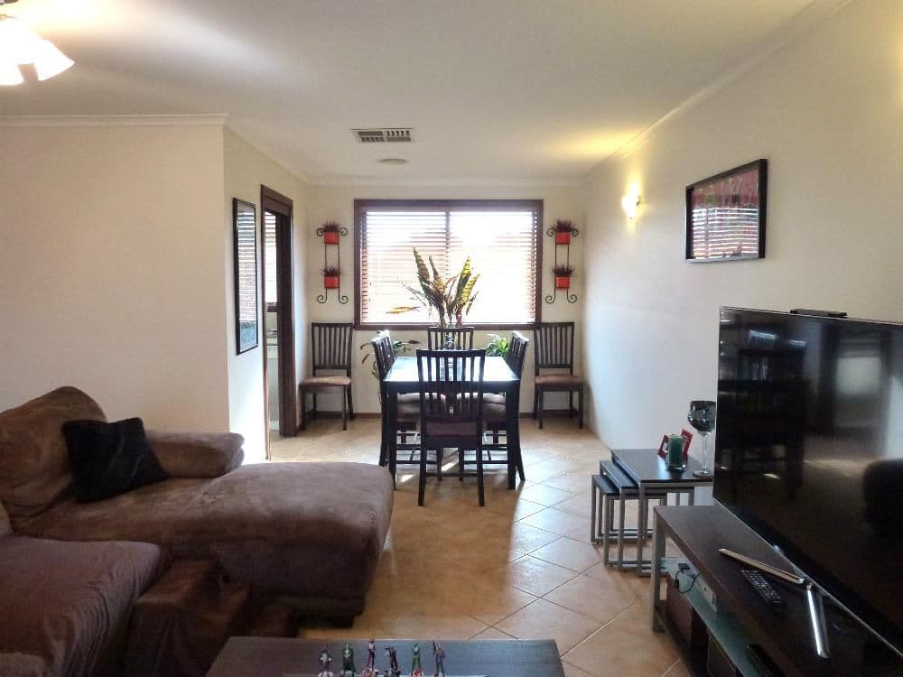 396 Sandrina Drive, LAVINGTON NSW 2641, Lavington - Thumbnail 3