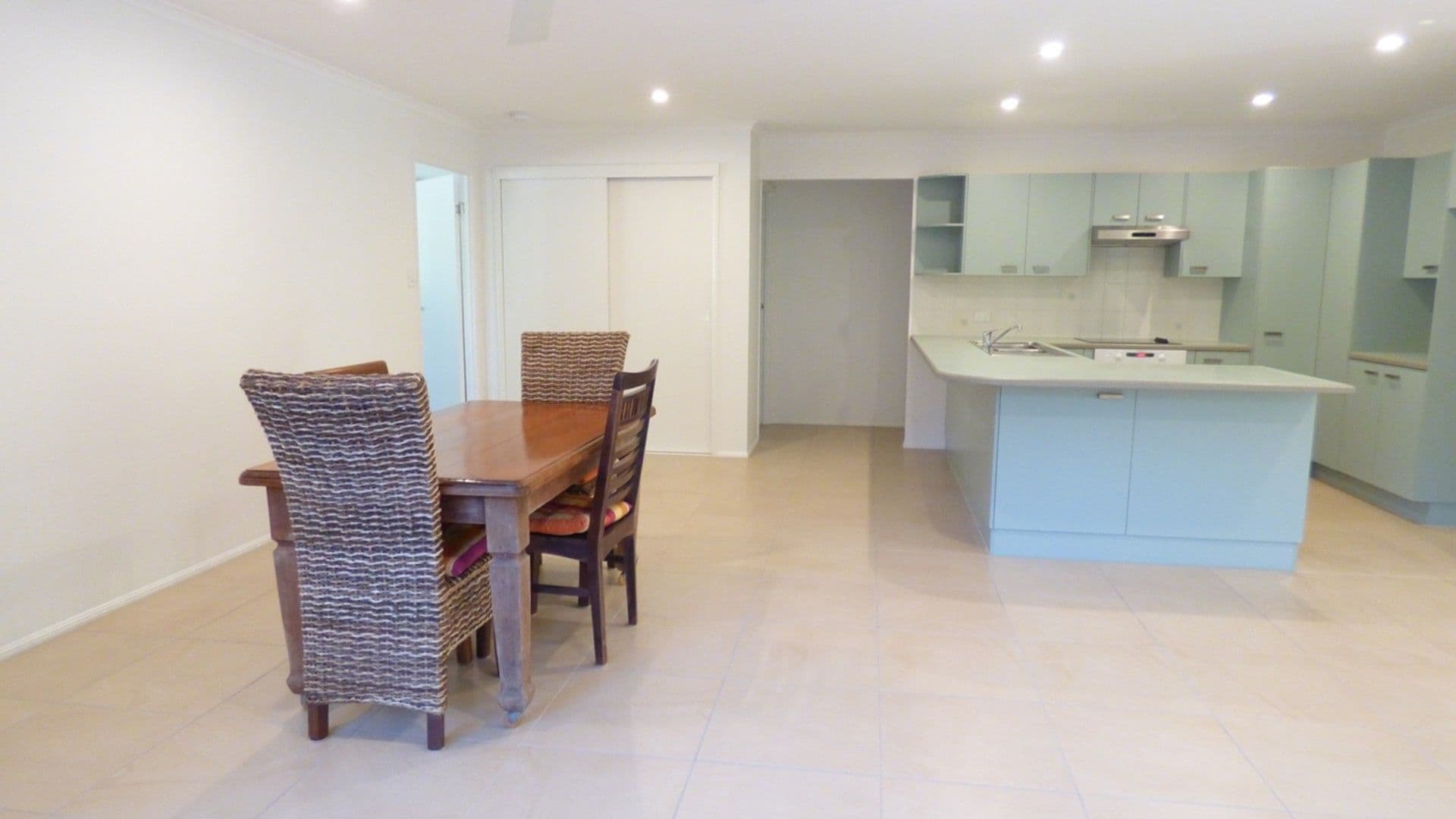 7 Dayspring Street, Sunrise Beach QLD 4567, Sunrise Beach - Thumbnail 2