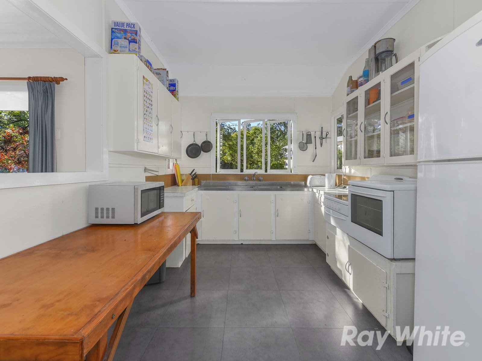 11 Raglan Street, St Lucia QLD 4067, St Lucia - Thumbnail 3