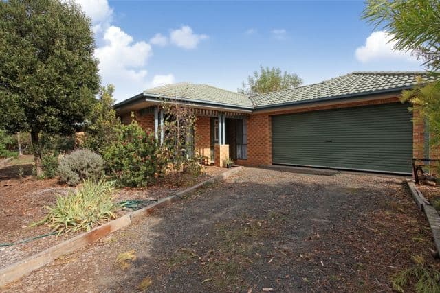 9 Crown Court, TARNEIT VIC 3029, Tarneit - Image 1
