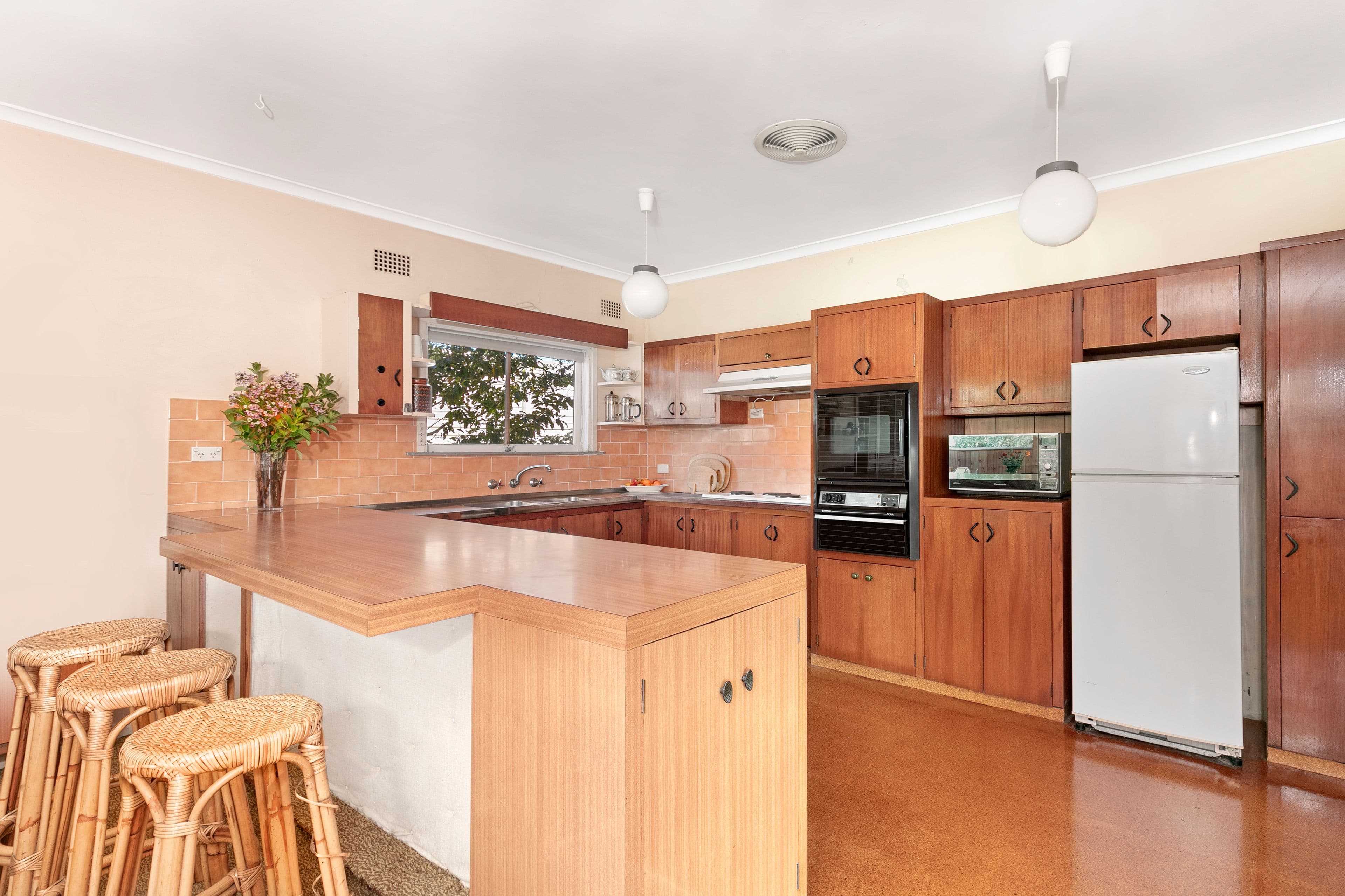 707 Barrenjoey Road, Avalon Beach NSW 2107, Avalon Beach - Thumbnail 3