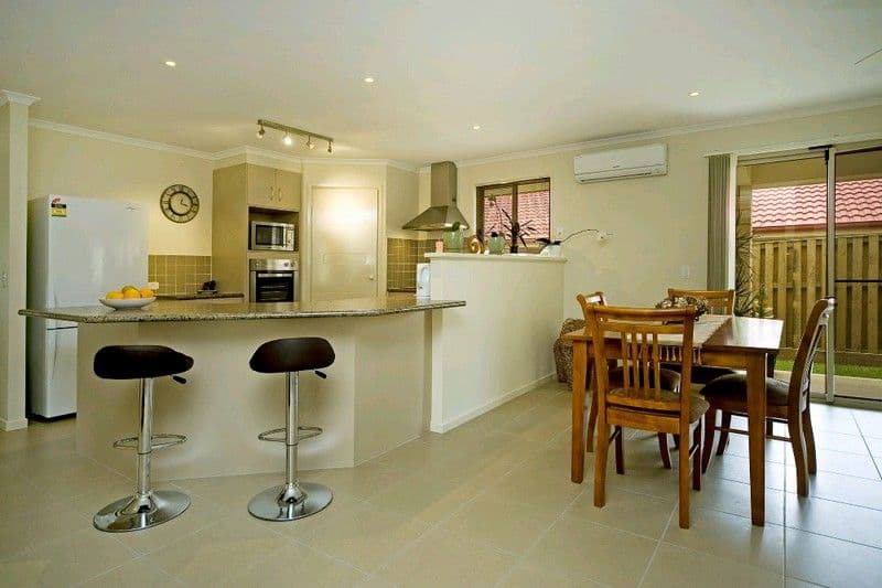 8 Kadie Place, PACIFIC PINES QLD 4211, Pacific Pines - Thumbnail 7