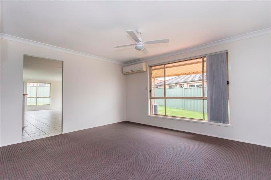 41 Waringa Crescent, Glenmore Park - Thumbnail 3