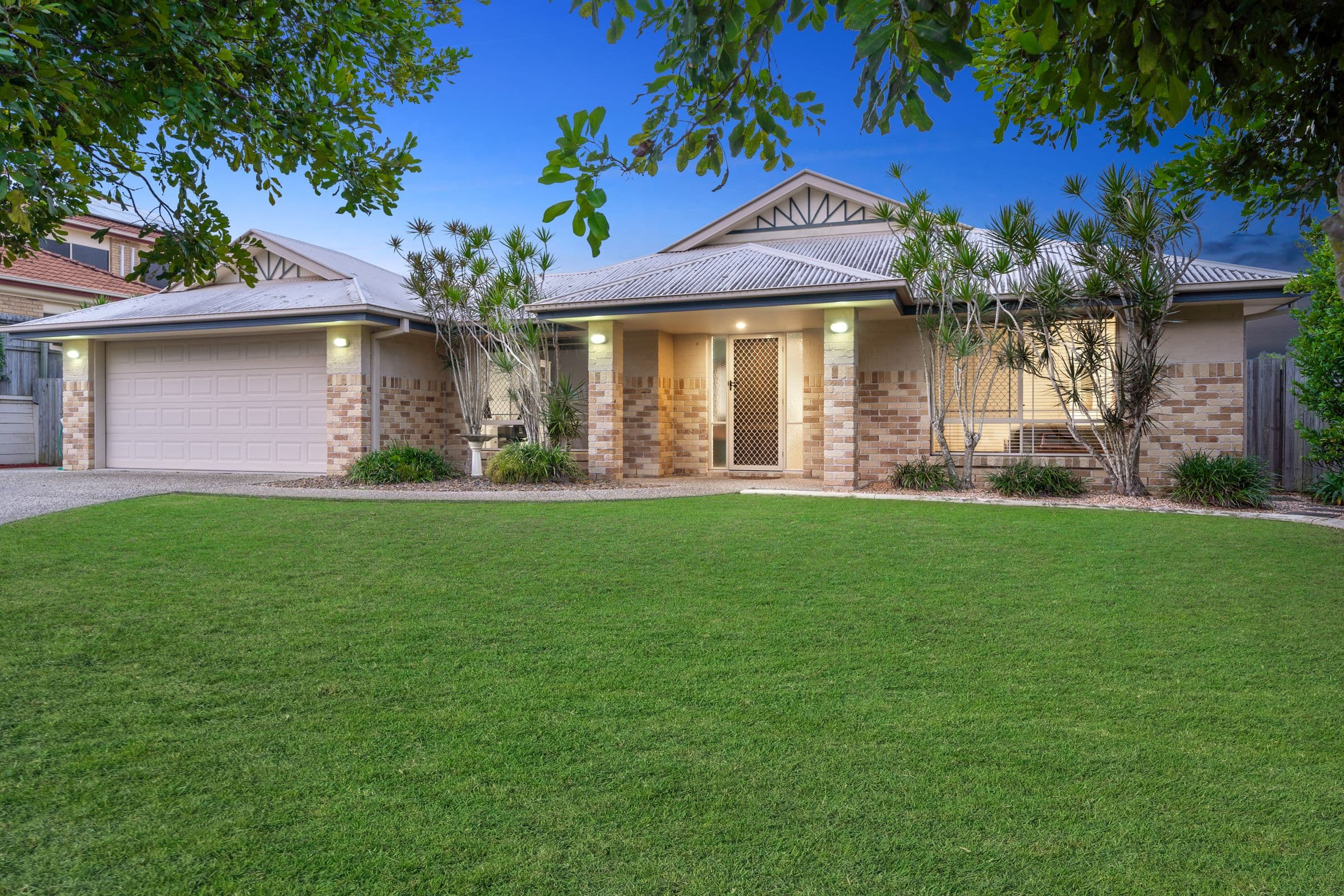 6 Lochern Court, North Lakes QLD 4509, North Lakes - Image 1