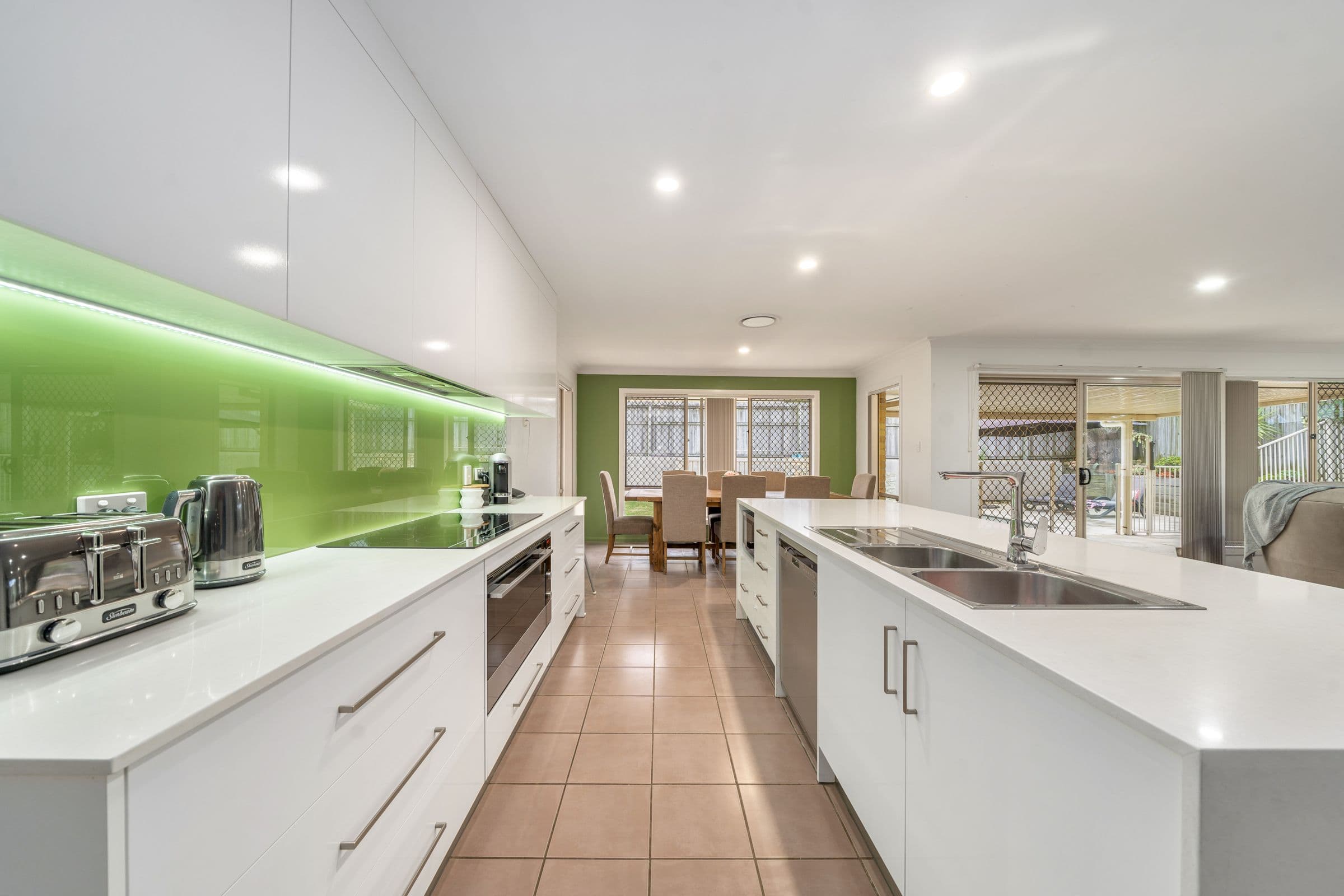6 Lochern Court, North Lakes QLD 4509, North Lakes - Thumbnail 7