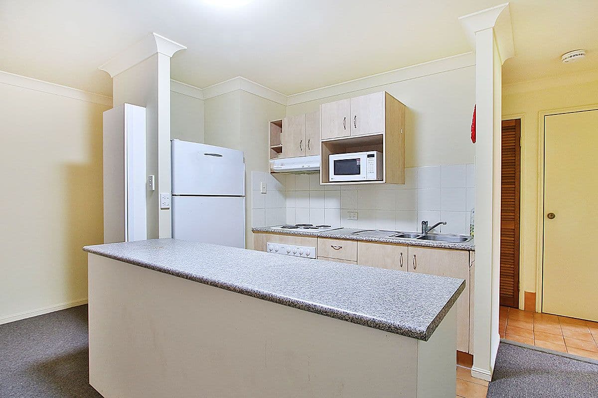 173 Warwick Road, Churchill QLD 4305, Churchill - Thumbnail 4
