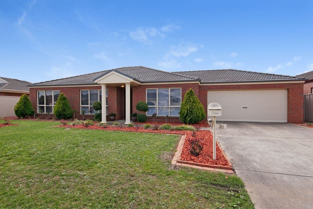 30 Scarborough Crescent, Alfredton VIC 3350, Alfredton - Image 1