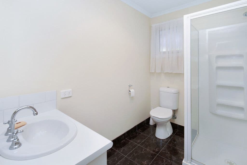 30 Scarborough Crescent, Alfredton VIC 3350, Alfredton - Thumbnail 8