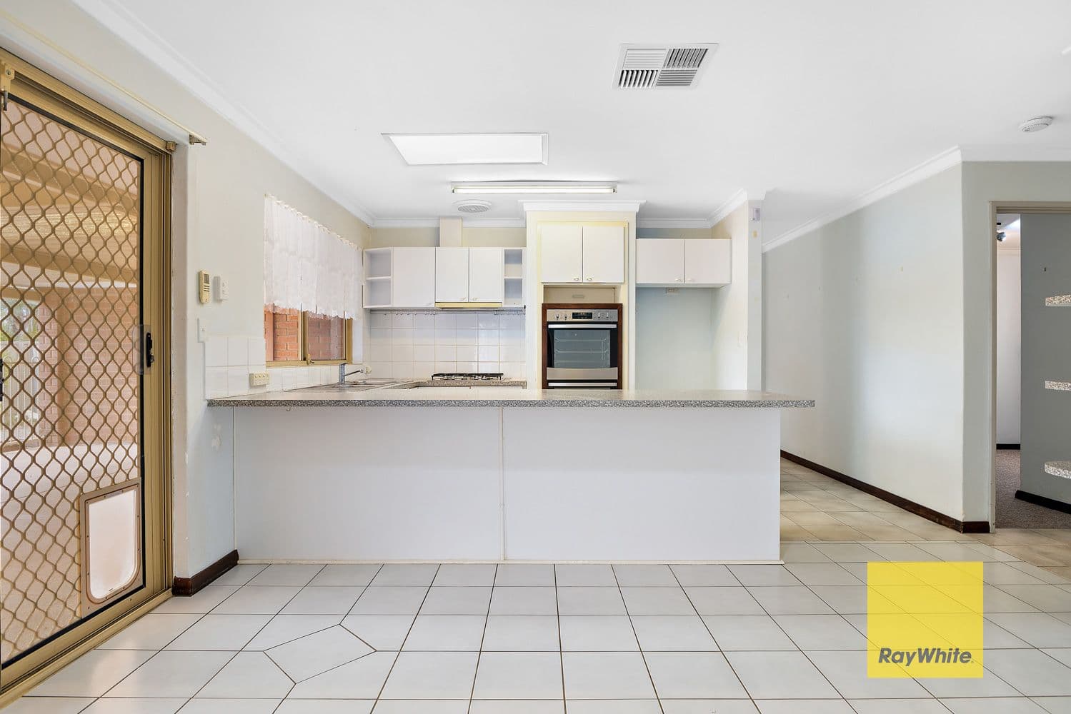 9 Petrel Court, Huntingdale WA 6110, Huntingdale - Thumbnail 2