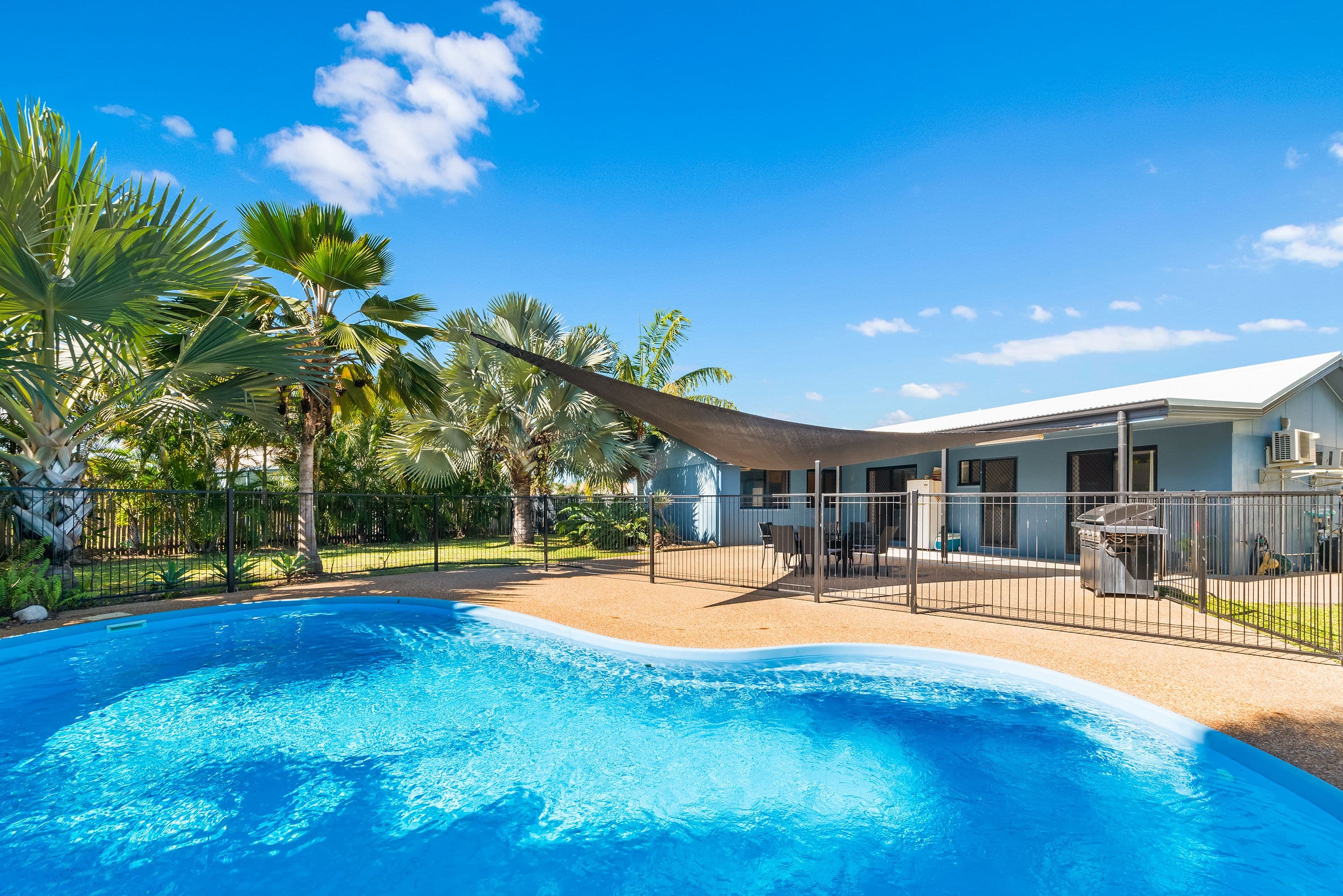 17 Black Braes Court, Mount Louisa QLD 4814, Mount Louisa - Thumbnail 2